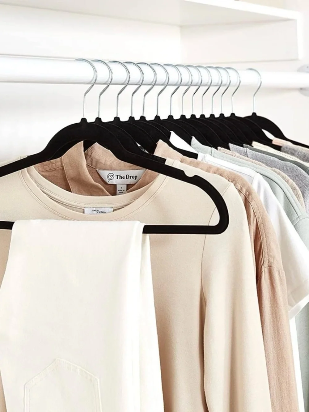 NEW Whitmor Spacemaker Black Velvet Hangers - 25 Count